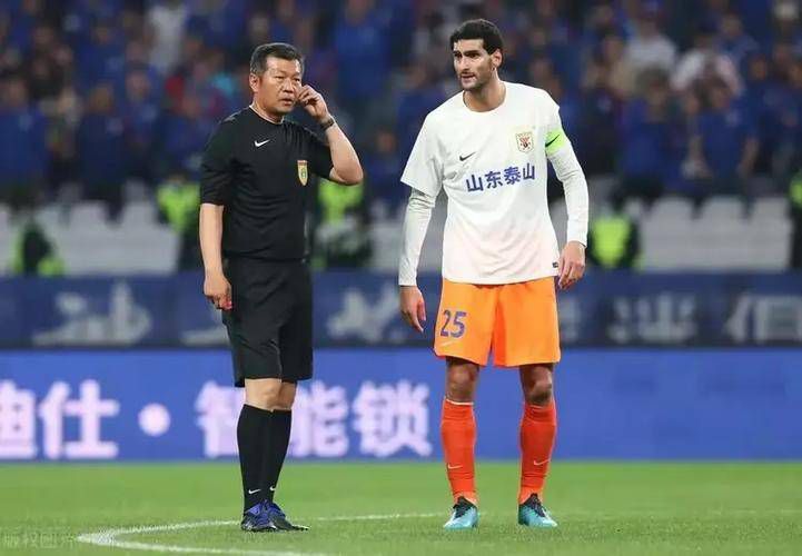 筒仓VS乌冬面