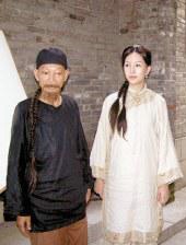 边吃胸边膜